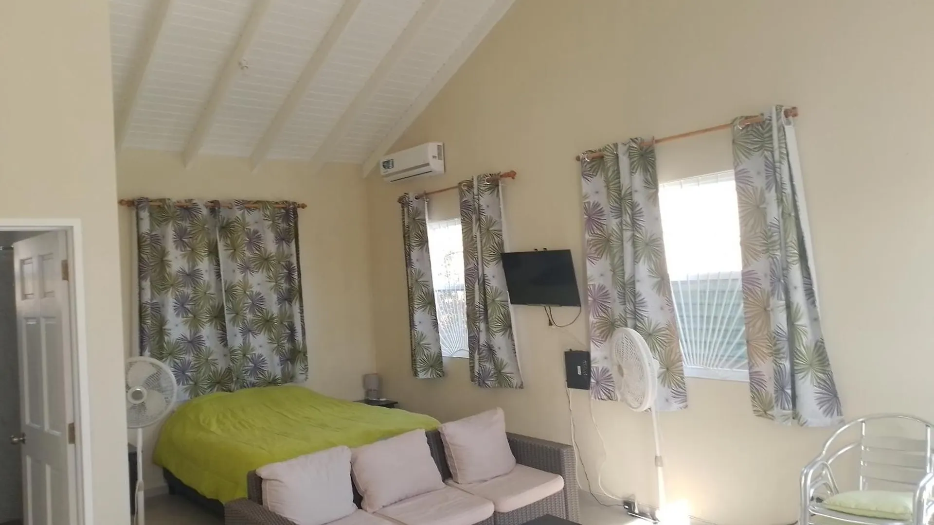 Kymani Villa Christchurch 0*,